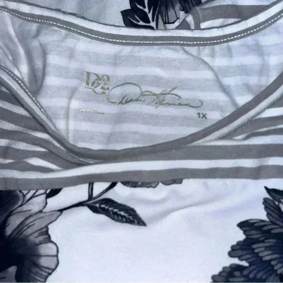 DG2 Diane Gilman plus sized floral mixed media scoop neck shark bite hem shirt - Picture 5 of 5